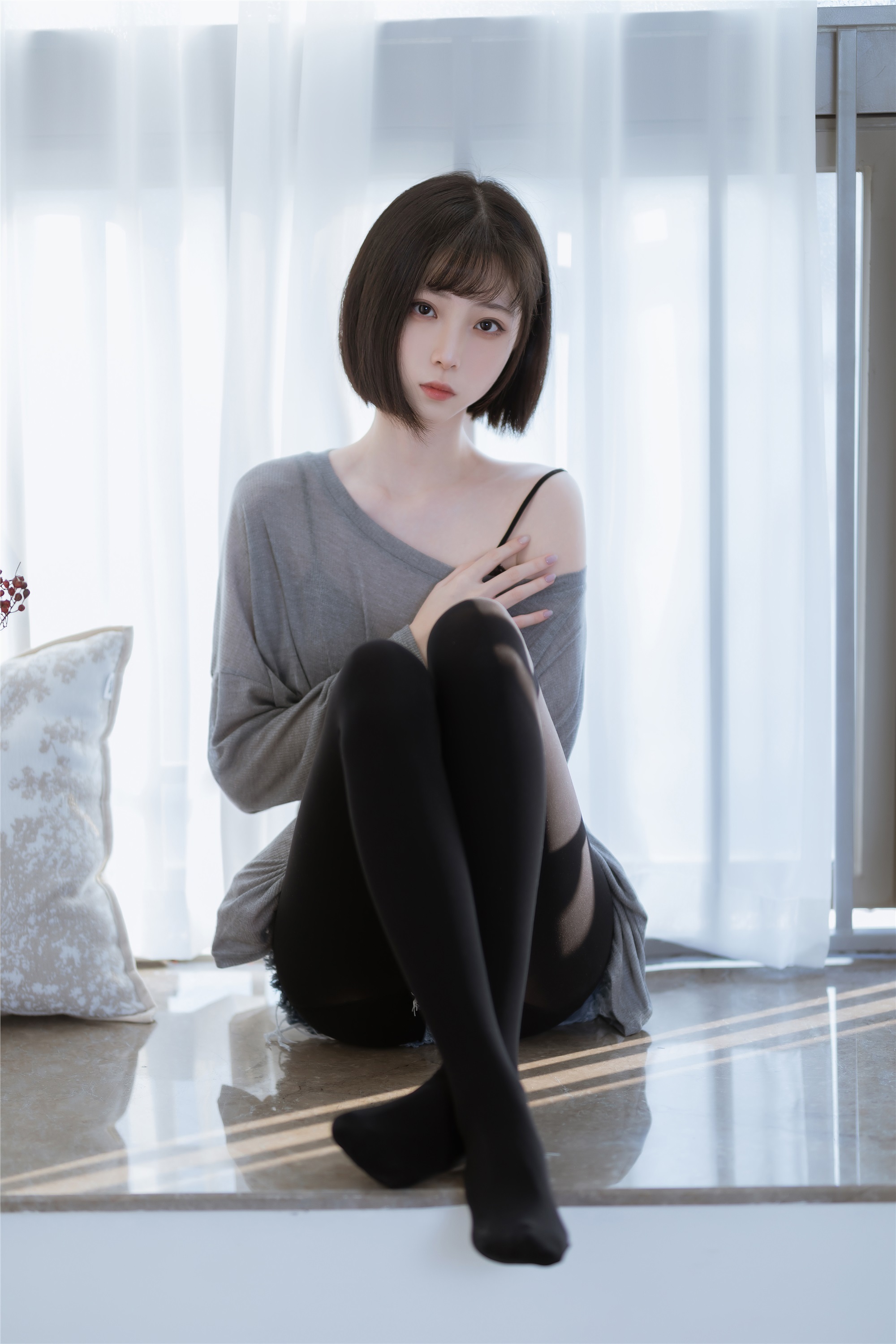 Xu Lan LAN - NO.027 Semi transparent Sweater